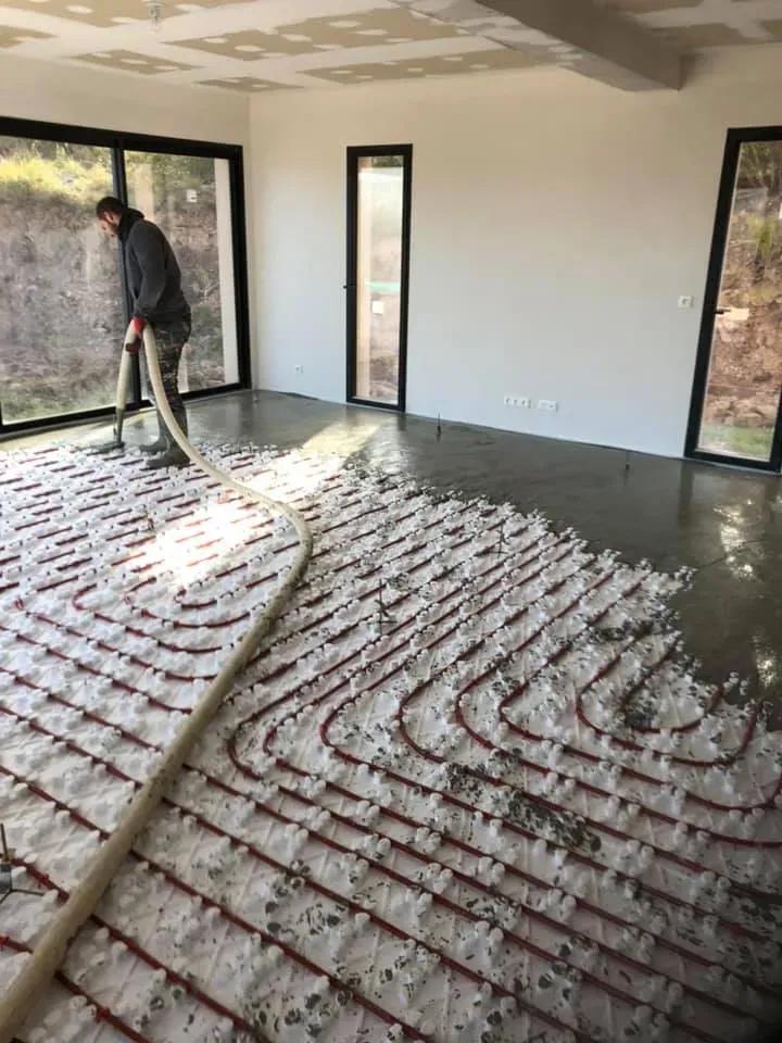 chape-sous-carrelage